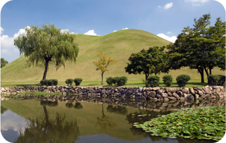 Gyeongju Daereungwon